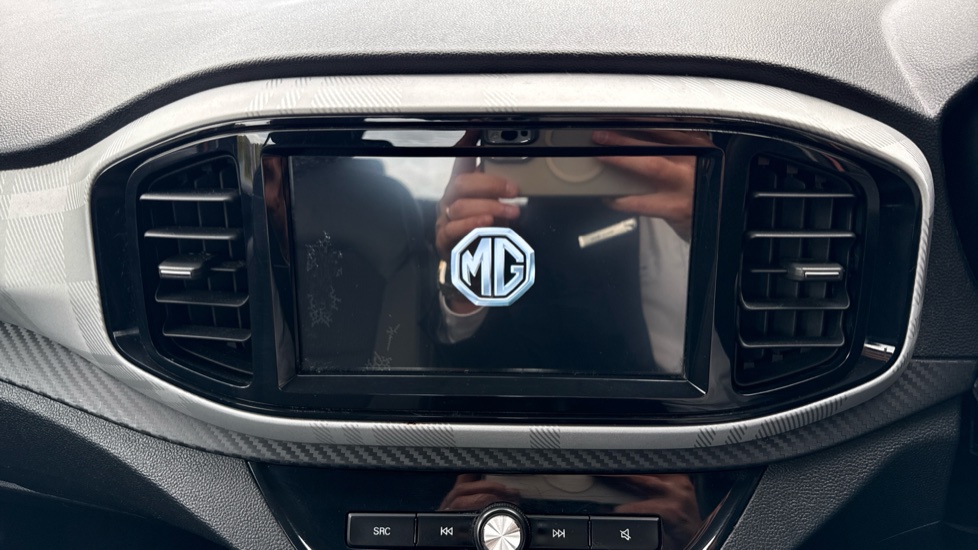 MG MG3 1.5 VTi-TECH Exclusive 5dr Petrol Hatchback - Image 12