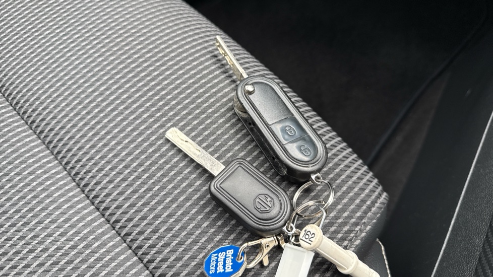 MG MG3 1.5 VTi-TECH Exclusive 5dr Petrol Hatchback - Image 20