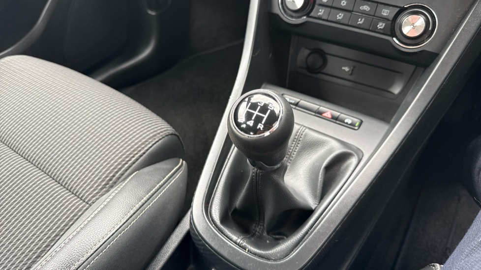 MG MG3 1.5 VTi-TECH Exclusive 5dr Petrol Hatchback - Image 36