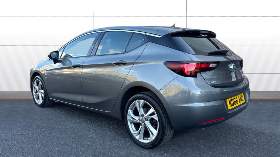 Vauxhall Astra 1.4T 16V 150 SRi 5dr Petrol Hatchback - Image 2