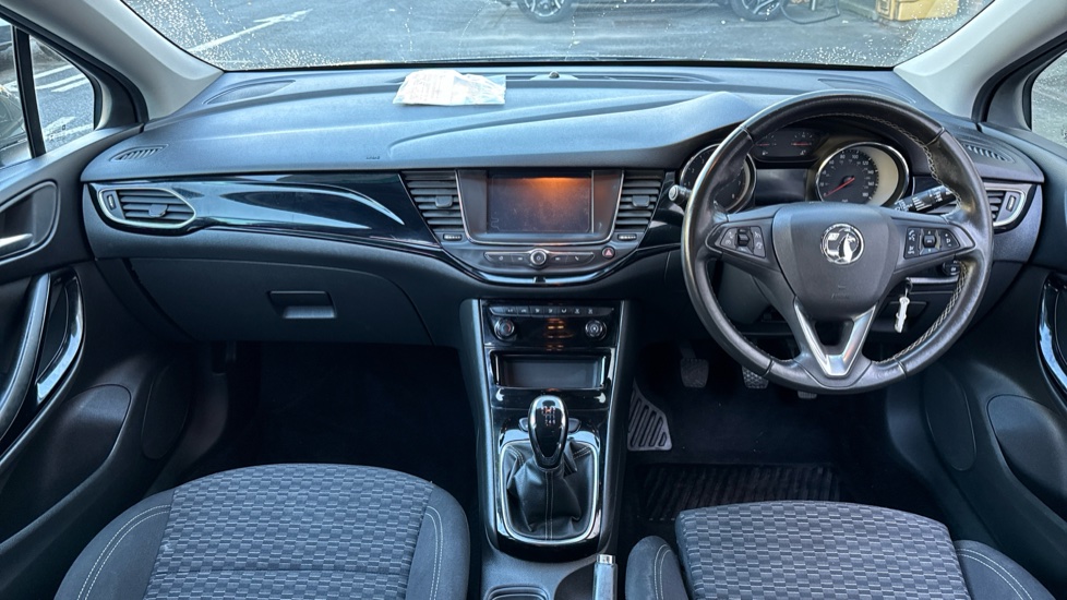 Vauxhall Astra 1.4T 16V 150 SRi 5dr Petrol Hatchback - Image 10