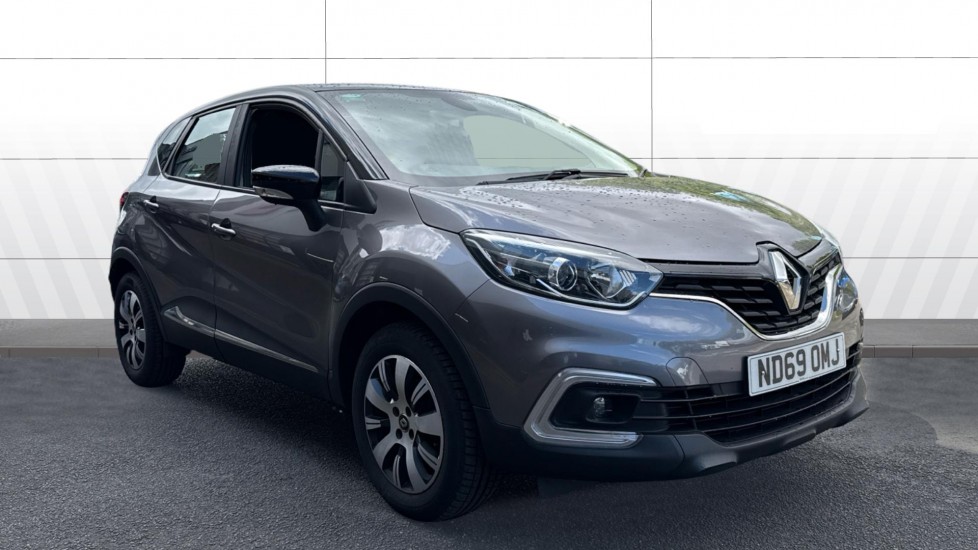 Renault Captur 0.9 TCE 90 Play 5dr Petrol Hatchback - Image 1