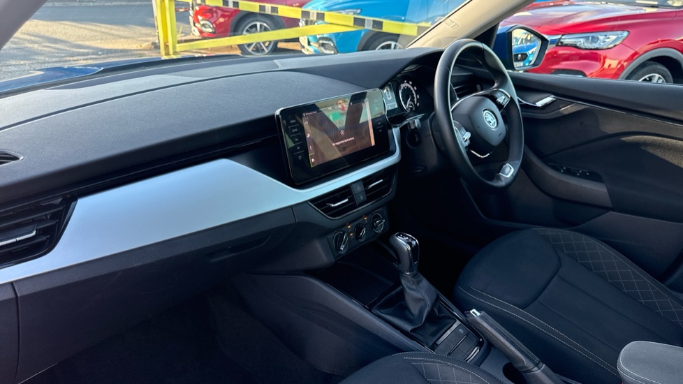 Skoda Kamiq 1.0 TSI 110 SE Drive 5dr DSG Petrol Hatchback - Image 9