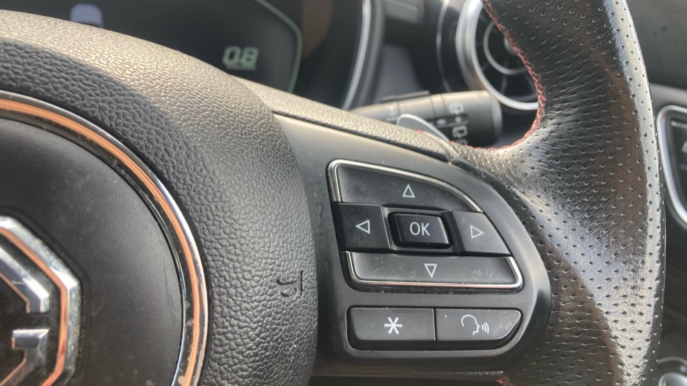 MG HS 1.5 T-GDI Trophy 5dr DCT Petrol Hatchback - Image 22