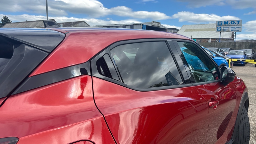 Nissan Juke 1.0 DiG-T 114 N-Connecta 5dr Petrol Hatchback - Image 26