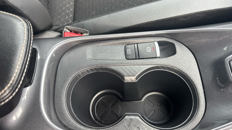 Nissan Juke 1.0 DiG-T 114 N-Connecta 5dr Petrol Hatchback - Image 35