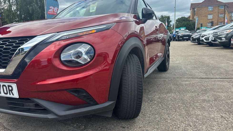 Nissan Juke 1.0 DiG-T 114 N-Connecta 5dr Petrol Hatchback - Image 42
