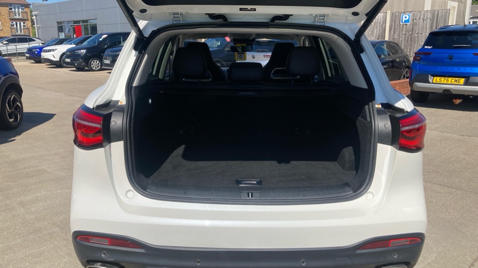 MG HS 1.5 T-GDI Exclusive 5dr DCT Petrol Hatchback - Image 4