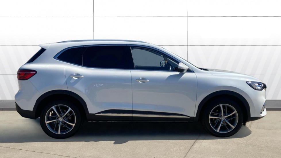 MG HS 1.5 T-GDI Exclusive 5dr DCT Petrol Hatchback - Image 5