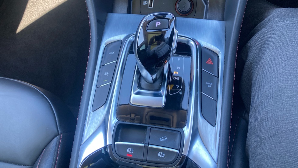 MG HS 1.5 T-GDI Exclusive 5dr DCT Petrol Hatchback - Image 27