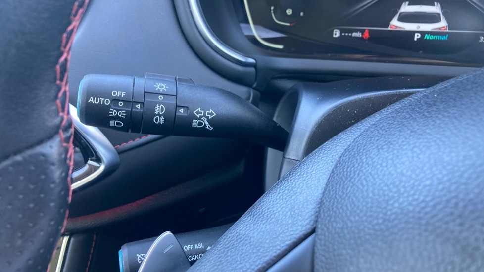 MG HS 1.5 T-GDI Exclusive 5dr DCT Petrol Hatchback - Image 29