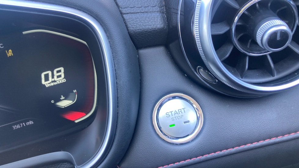 MG HS 1.5 T-GDI Exclusive 5dr DCT Petrol Hatchback - Image 31