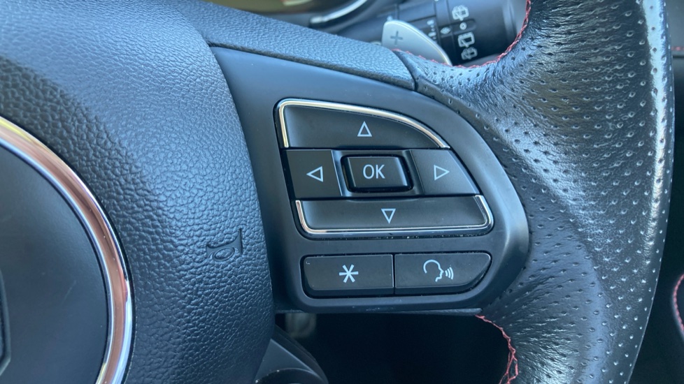 MG HS 1.5 T-GDI Exclusive 5dr DCT Petrol Hatchback - Image 33