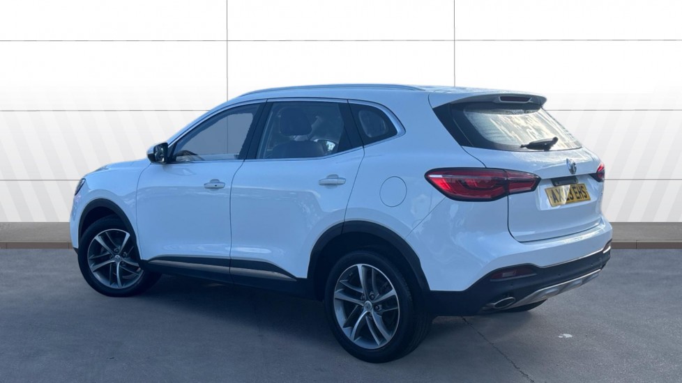 MG HS 1.5 T-GDI Excite 5dr DCT Petrol Hatchback - Image 2