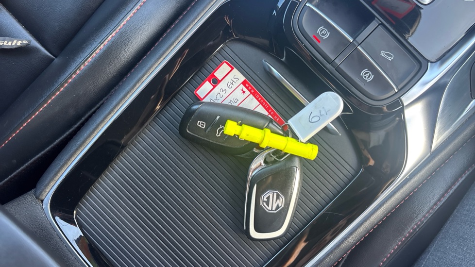 MG HS 1.5 T-GDI Excite 5dr DCT Petrol Hatchback - Image 19