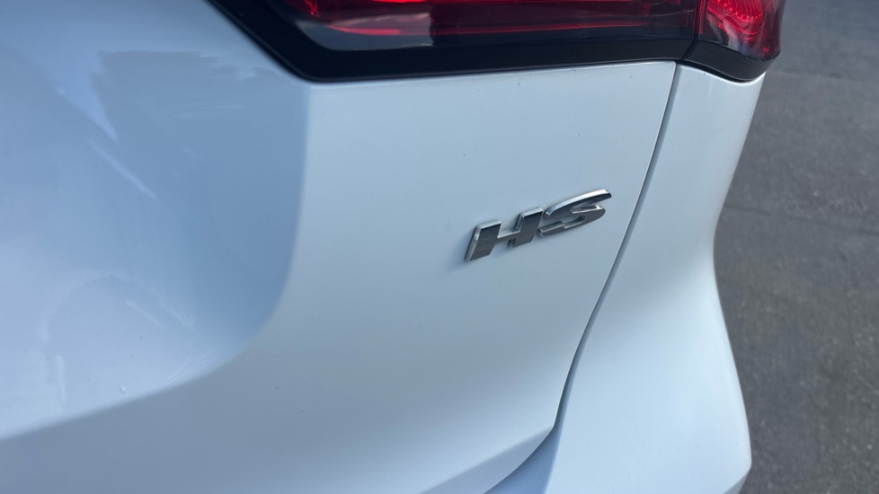 MG HS 1.5 T-GDI Excite 5dr DCT Petrol Hatchback - Image 23