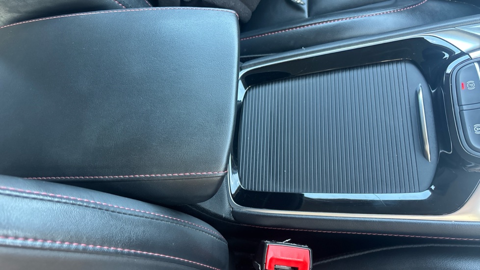 MG HS 1.5 T-GDI Excite 5dr DCT Petrol Hatchback - Image 38