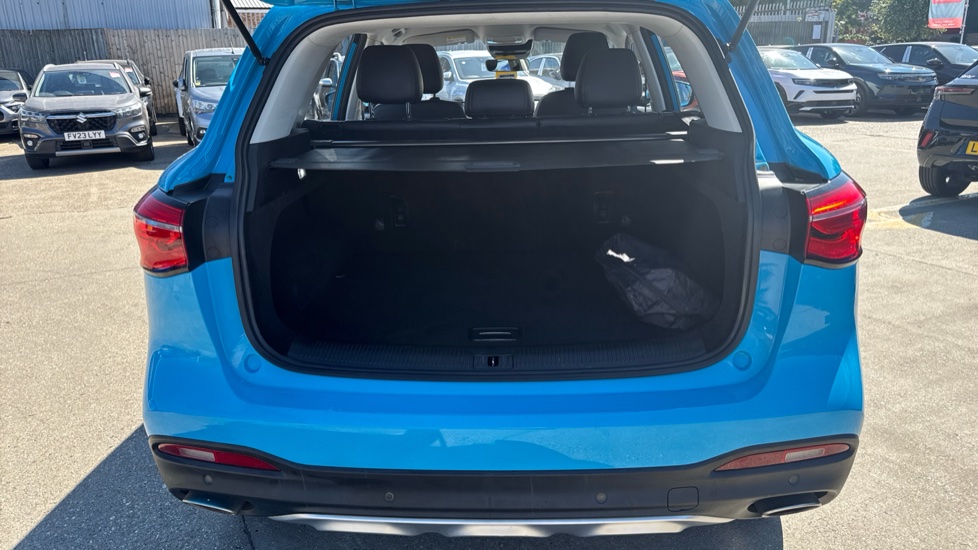 MG HS 1.5 T-GDI Excite 5dr DCT Petrol Hatchback - Image 4