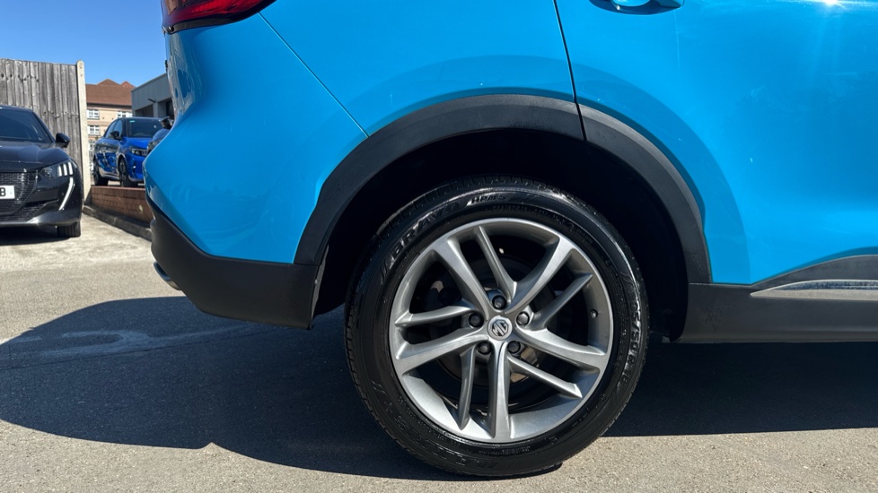 MG HS 1.5 T-GDI Excite 5dr DCT Petrol Hatchback - Image 7