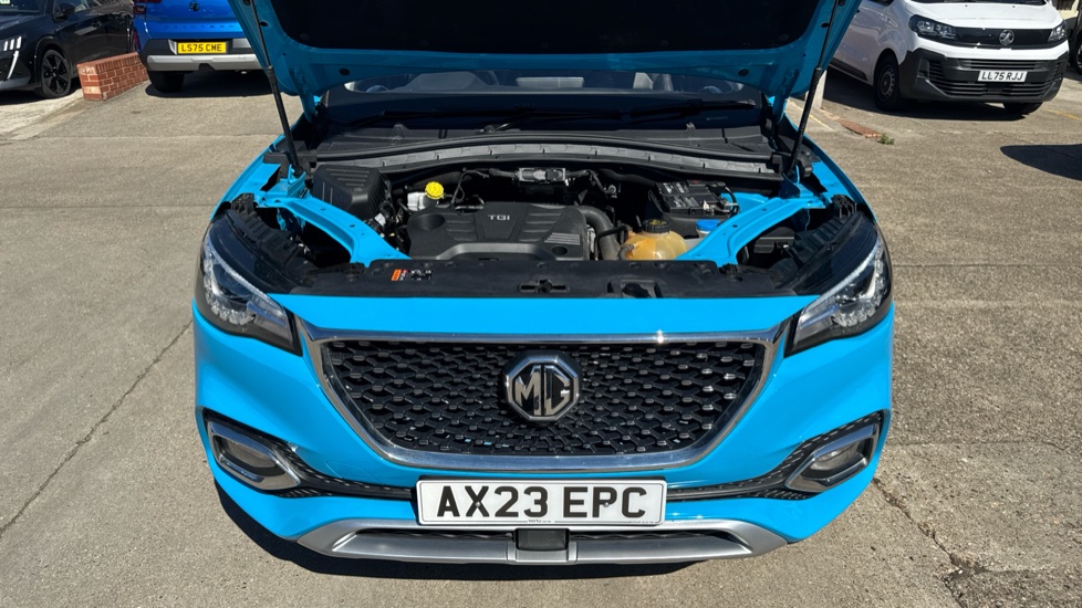 MG HS 1.5 T-GDI Excite 5dr DCT Petrol Hatchback - Image 8