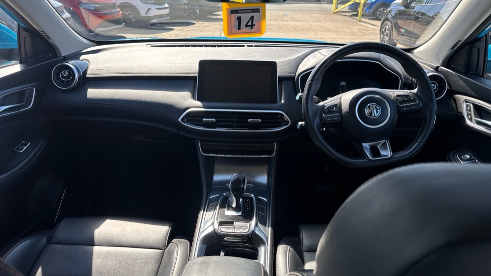MG HS 1.5 T-GDI Excite 5dr DCT Petrol Hatchback - Image 10