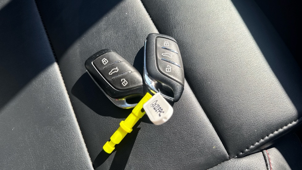MG HS 1.5 T-GDI Excite 5dr DCT Petrol Hatchback - Image 20