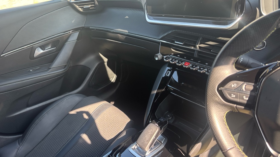 Peugeot 208 100kW GT 50kWh 5dr Auto Electric Hatchback - Image 14
