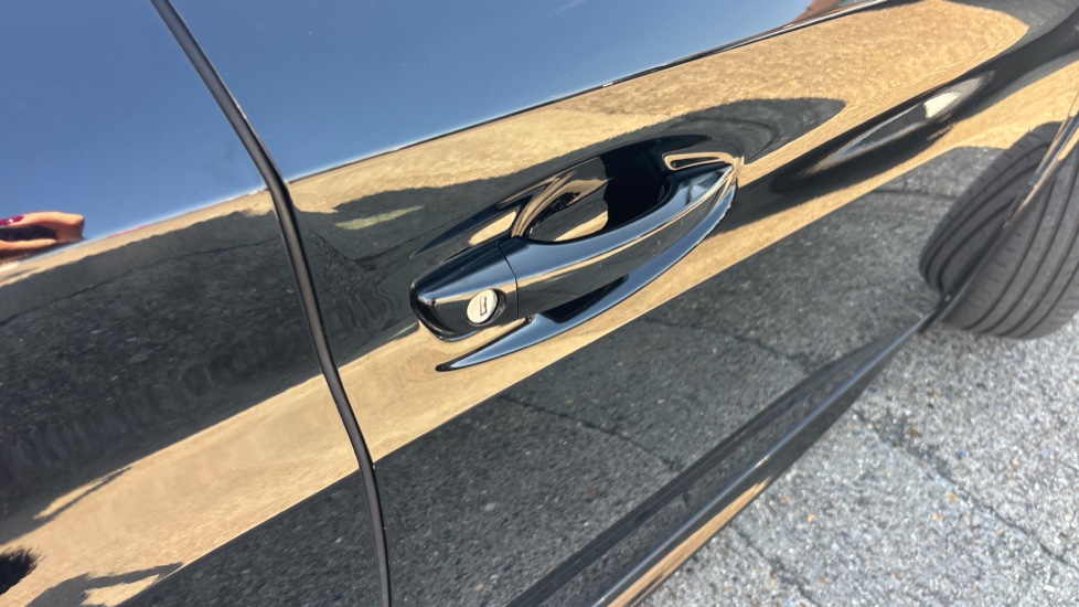 Peugeot 208 100kW GT 50kWh 5dr Auto Electric Hatchback - Image 28