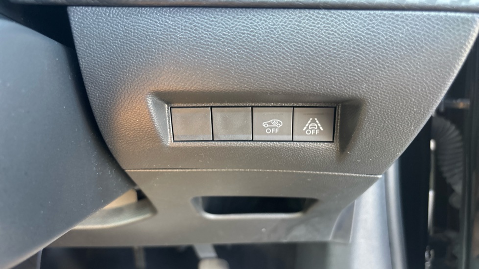 Peugeot 208 100kW GT 50kWh 5dr Auto Electric Hatchback - Image 32