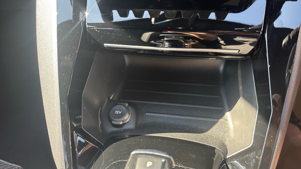 Peugeot 208 100kW GT 50kWh 5dr Auto Electric Hatchback - Image 38