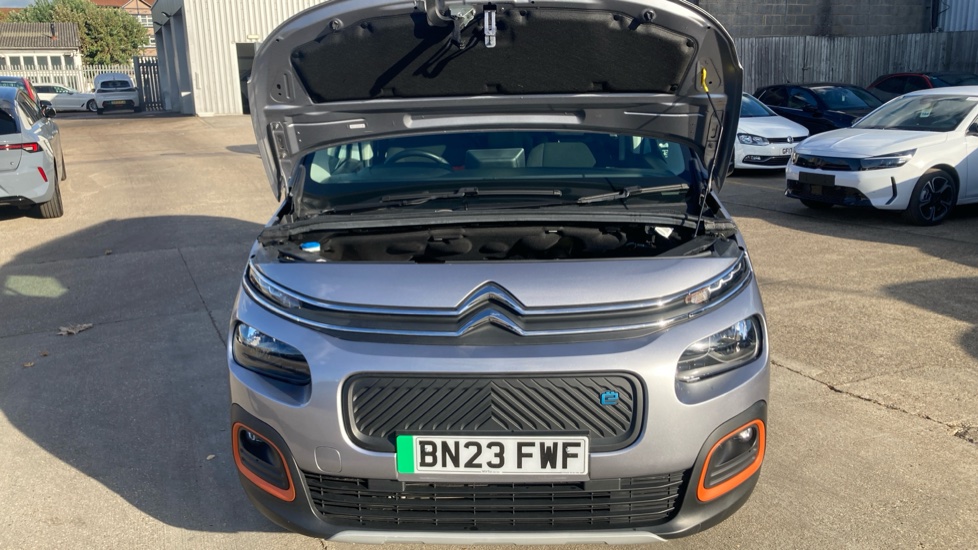Citroen Berlingo 100kW Flair XTR M 50kWh 5dr Auto Electric Estate - Image 8