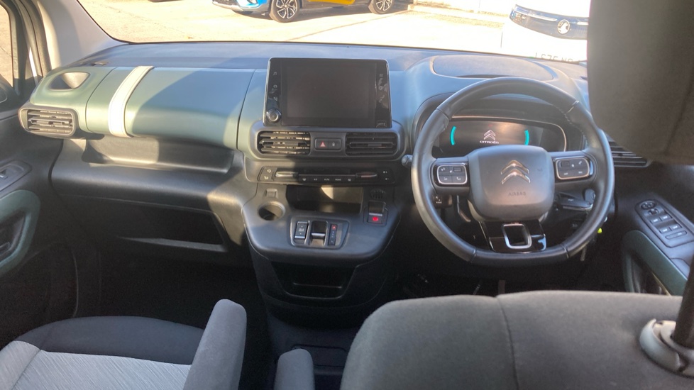 Citroen Berlingo 100kW Flair XTR M 50kWh 5dr Auto Electric Estate - Image 10