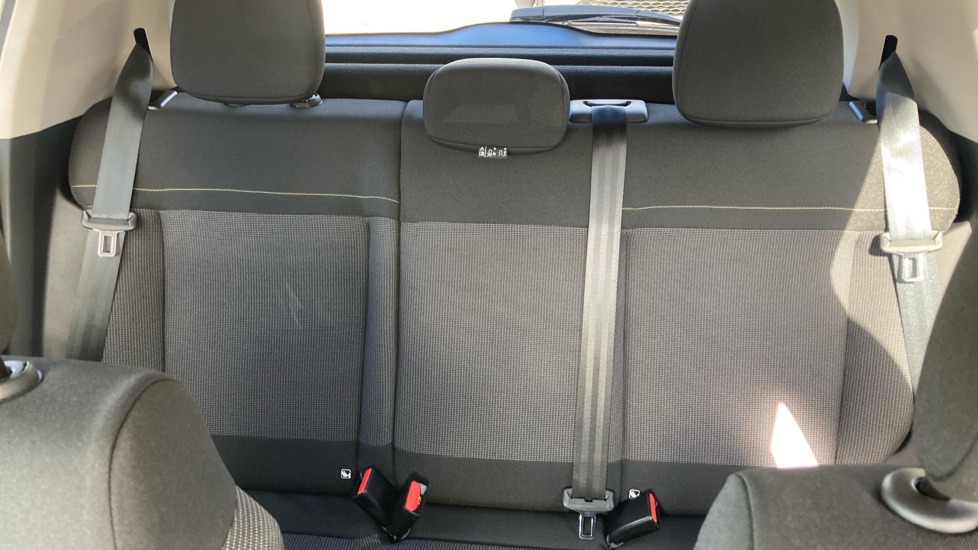 Citroen C3 1.2 PureTech 110 Plus 5dr EAT6 Petrol Hatchback - Image 15