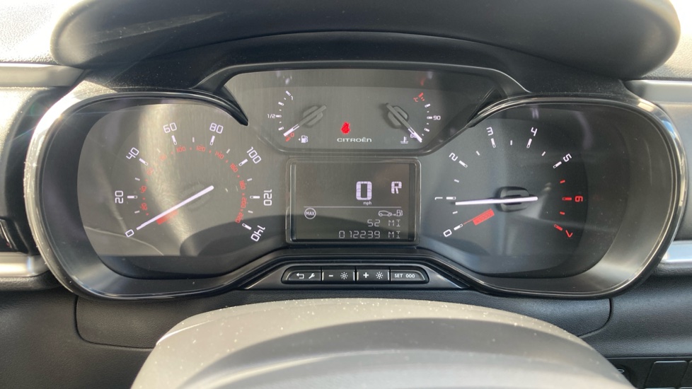Citroen C3 1.2 PureTech 110 Plus 5dr EAT6 Petrol Hatchback - Image 18