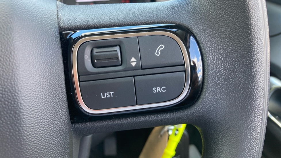 Citroen C3 1.2 PureTech 110 Plus 5dr EAT6 Petrol Hatchback - Image 34