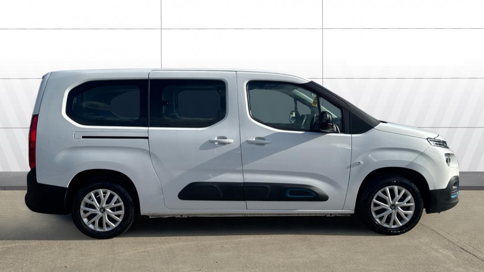 Citroen Berlingo 100kW Feel XL 50kWh 5dr Auto [7 seat] Electric Estate - Image 5