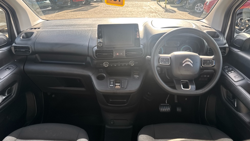 Citroen Berlingo 100kW Feel XL 50kWh 5dr Auto [7 seat] Electric Estate - Image 10