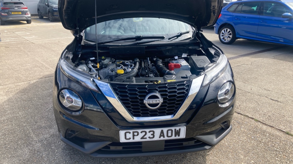 Nissan Juke 1.0 DiG-T 114 N-Connecta 5dr DCT Petrol Hatchback - Image 8