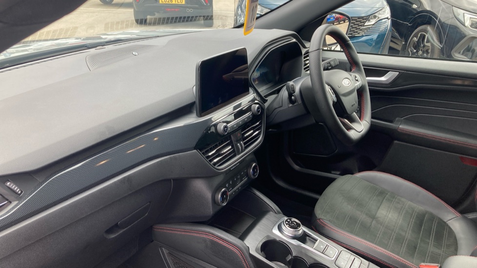 Ford Kuga 2.5 FHEV ST-Line Edition 5dr CVT Hybrid Estate - Image 9