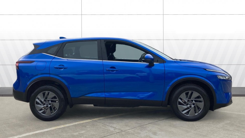 Nissan Qashqai 1.3 DiG-T MH 158 Acenta Premium 5dr Xtronic Petrol Hatchback - Image 5