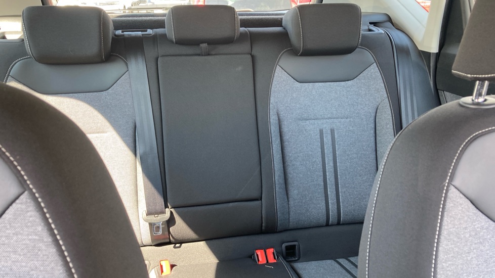 SEAT Ateca 1.5 TSI EVO SE Technology 5dr DSG Petrol Estate - Image 15