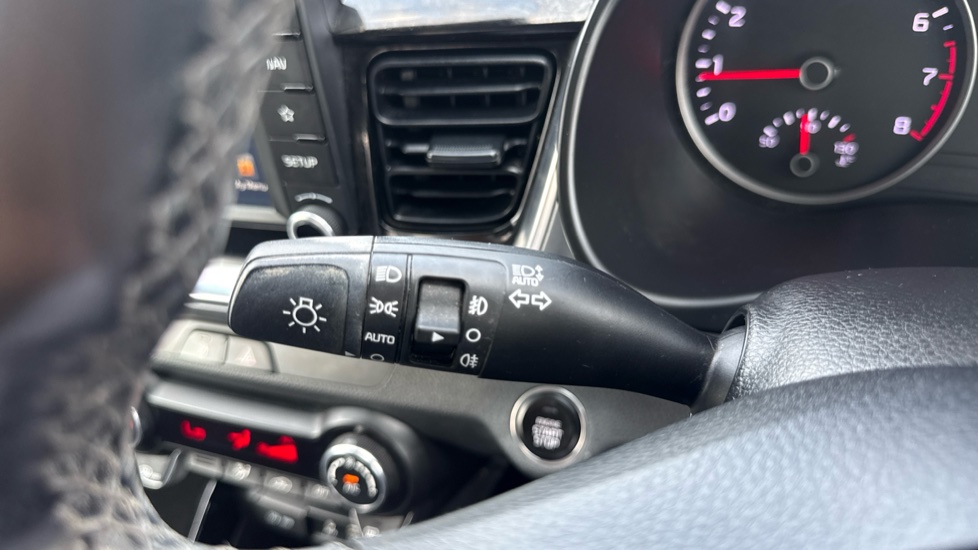 Kia Stonic 1.0T GDi 4 5dr Petrol Estate - Image 27