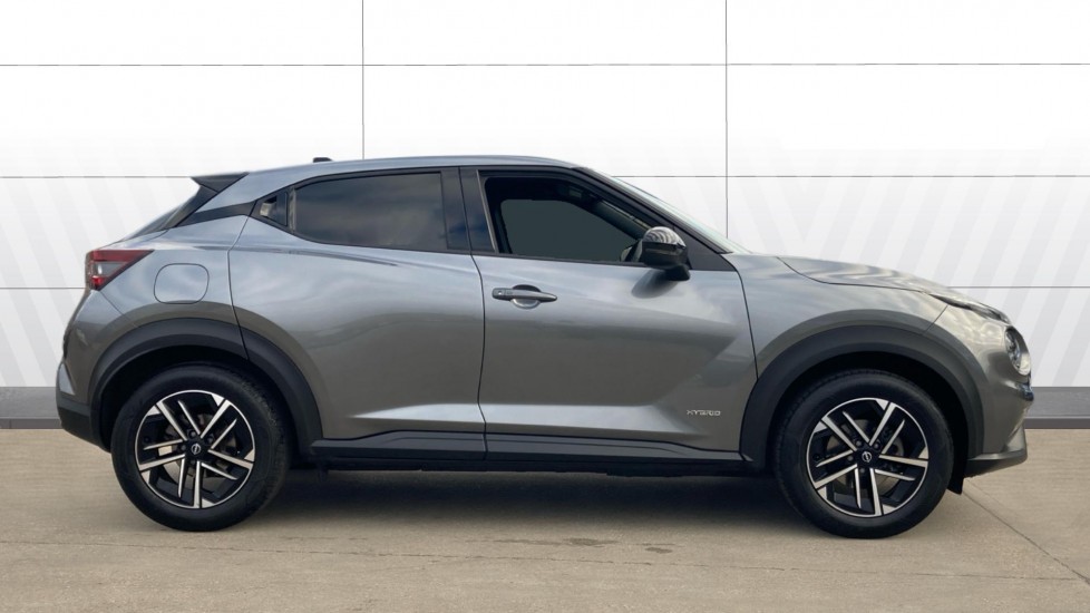 Nissan Juke 1.6 Hybrid N-Connecta 5dr Auto Hybrid Hatchback - Image 5