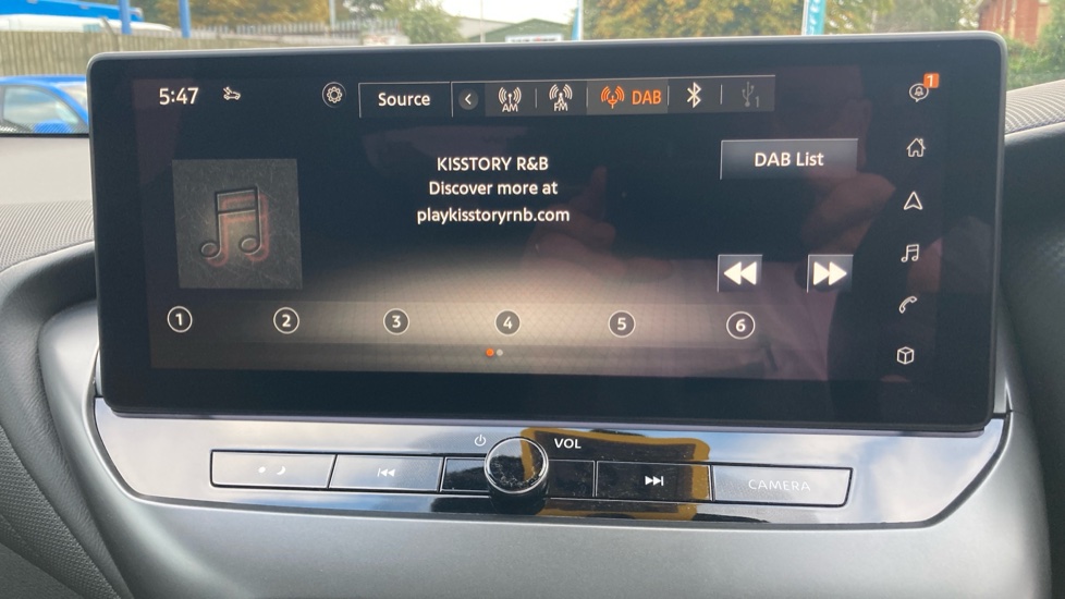 Nissan Juke 1.6 Hybrid N-Connecta 5dr Auto Hybrid Hatchback - Image 23