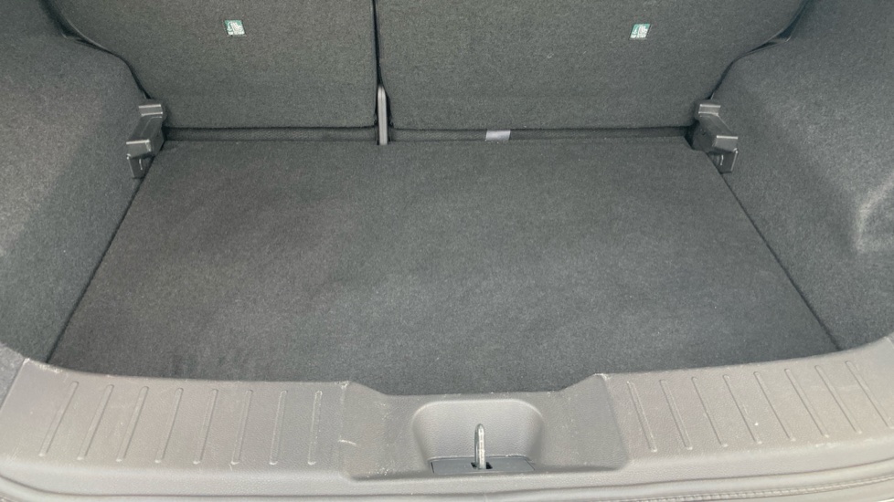 Nissan Juke 1.6 Hybrid N-Connecta 5dr Auto Hybrid Hatchback - Image 36