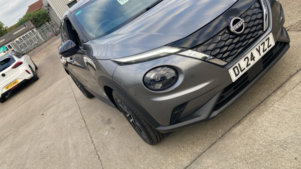 Nissan Juke 1.6 Hybrid N-Connecta 5dr Auto Hybrid Hatchback - Image 37