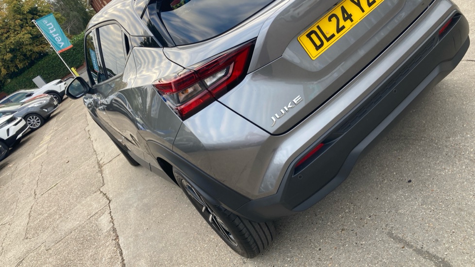 Nissan Juke 1.6 Hybrid N-Connecta 5dr Auto Hybrid Hatchback - Image 39