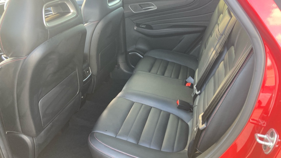 MG HS 1.5 T-GDI Exclusive 5dr DCT Petrol Hatchback - Image 16