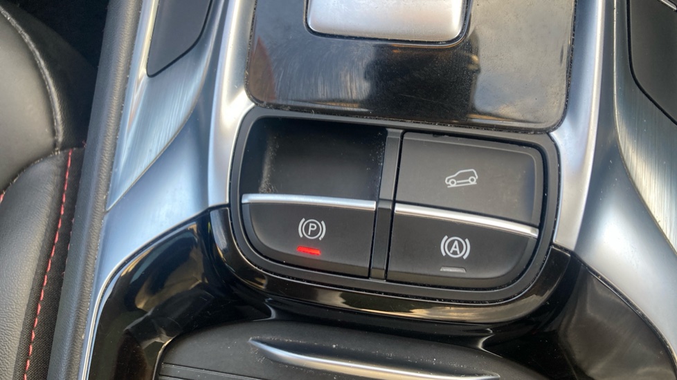 MG HS 1.5 T-GDI Exclusive 5dr DCT Petrol Hatchback - Image 27
