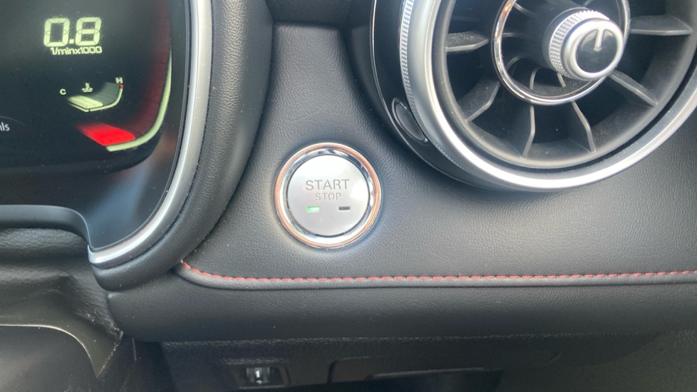 MG HS 1.5 T-GDI Exclusive 5dr DCT Petrol Hatchback - Image 34
